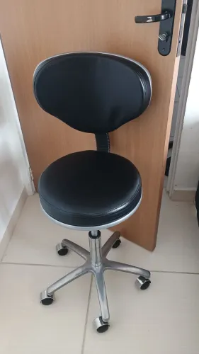 Cadeira mocho giratória
