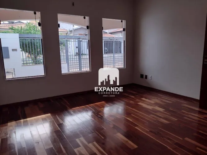 Casa com 3 dormitórios à venda, 200 m² por R$ 950.000,00 - Jardim Paraíso - Botucatu/SP