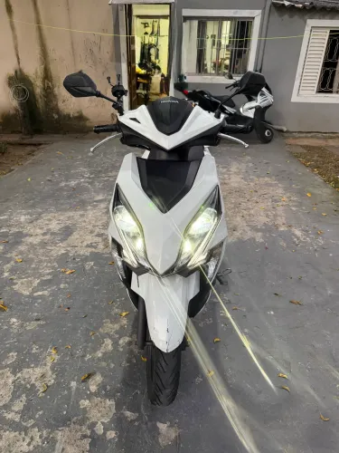 Honda elite