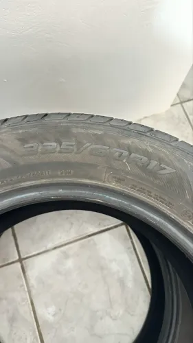 2 pneus 225/60 R17