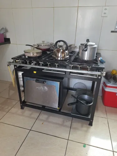 Fogao industrial de 6 bocas com forno