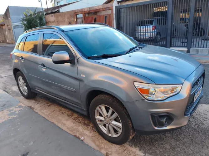 Mitsubishi ASX 2.0 16V 160cv Aut. 2013