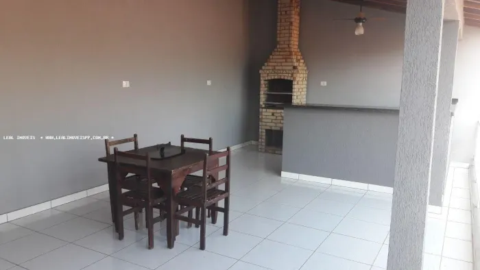 Casa para Locação em Presidente Prudente, PLANALTO, 4 dormitórios, 2 banheiros, 2 vagas