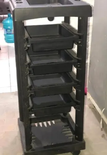 Vendo carinho de salão 