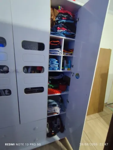 Guarda roupa infantil
