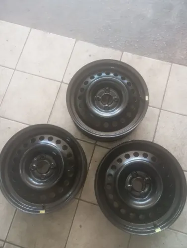 3 Rodas de ferro Aro 16 Nissan 