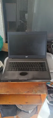 Notebook, retirar peças.
