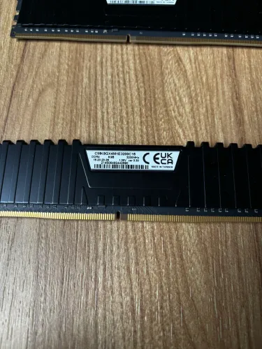 Corsair Vengeance DDR4 2x8GB