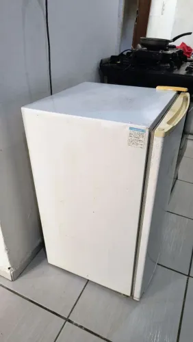 Frigobar Electrolux