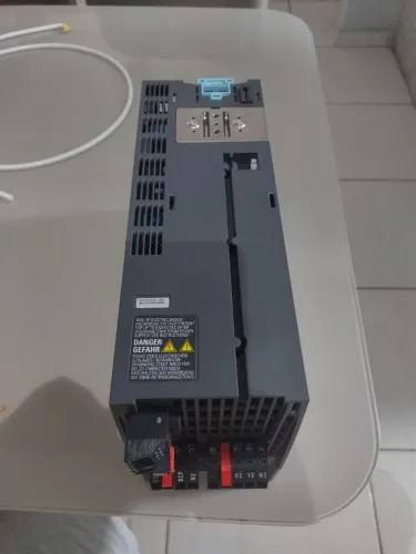 Inversor de Frequência Siemens SINAMICS PM240-2 5CV 4kW