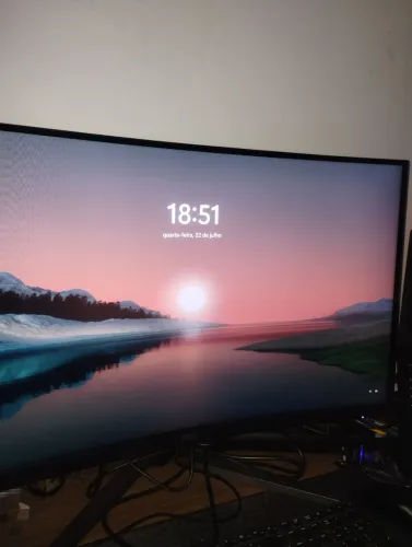 Monitor gamer AOC 32 pol modelo / cq32g4e