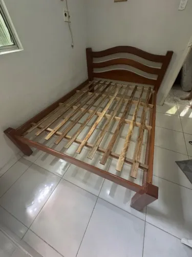 Cama de Casal Angelim Madeira de Lei