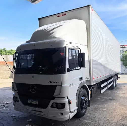 Mercedes Benz Atego 2426 2022 Baú