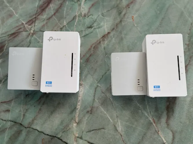 Repetidor Powerline Av600 Tp-link (internet pela fiação elétrica)