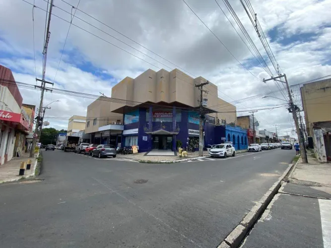 Prédio Comercial para Aluguel no Centro de Teresina
