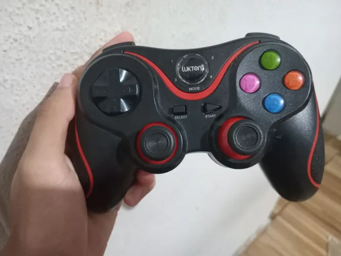 Gamepad Uktron Joystick para Celular, PC, TV e Console