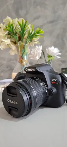 Canon T7 com lente 18-55mm STM