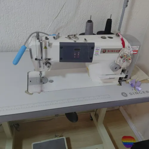 Maquinas de costura eletrônica