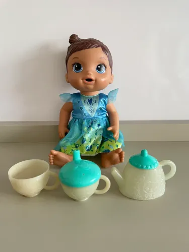 Boneca Baby Alive chá de princesa bebê morena
