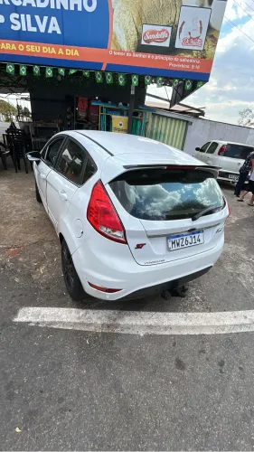 Ford Fiesta Titanium 1.6 16V Flex Mec. 2014