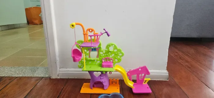 Casa na árvore polly pocket
