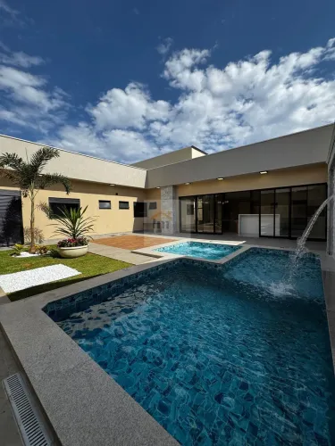 Casa Alto Padrão MOBILIADA na melhor localização do Jardim Europa em Goiânia. Padrão condo