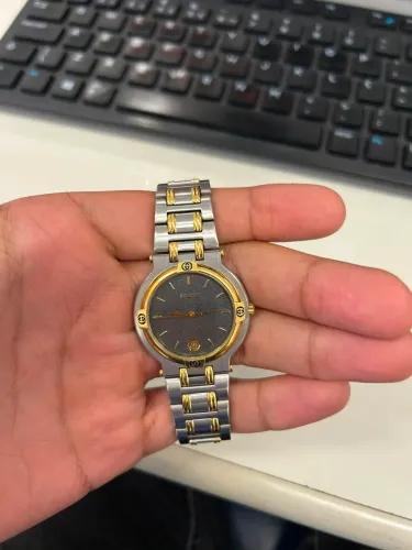 Relógio Gucci 9000L vintage