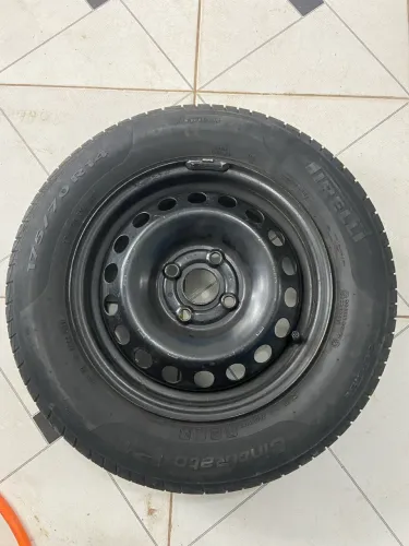Roda 14 do hb20 de ferro