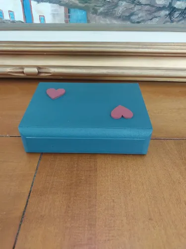 CAIXA PORTA BARALHOS COM DOIS JOGOS DE CARTAS