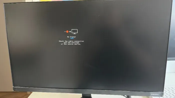 Monitor Gamer Samsung 24" FHD - Seminovo