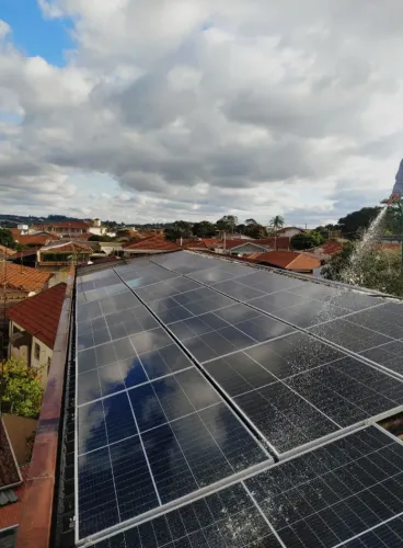 Limpeza e Manutenção de Energia Solar