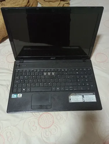Notebook Acer tela grande com defeito 