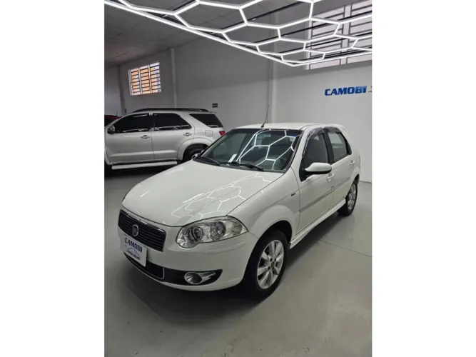 Fiat Palio Essence 1.6 Flex 16V 5P 2011
