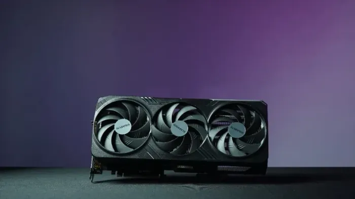 Placa de Vídeo Seminova - RTX 4090 24GB (Gigabyte Gaming OC) por R$ 12.499,00