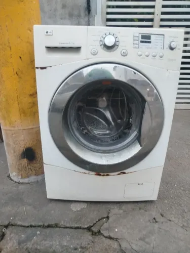 Máquina de lavar. Lava e seca no estado, motivo de venda: parou de pegar.