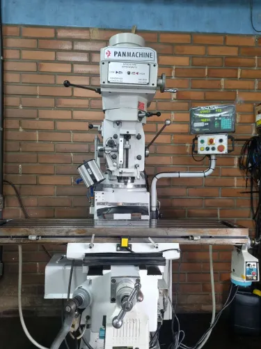 Frezadoura ferramenteira ISO 40