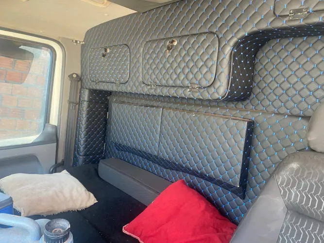 Vendo caminhão 31320 