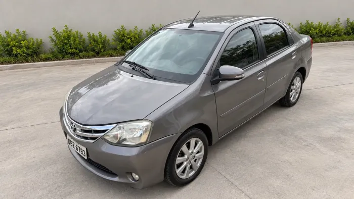 Toyota Etios XLS Sedan 1.5 Flex 16V 4P Aut. 2017