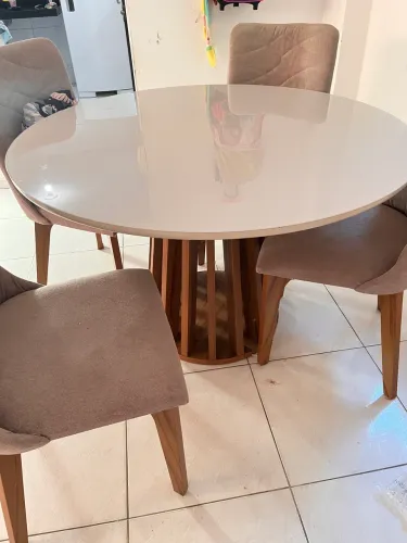 Mesa tampo de vidro 4 lugares