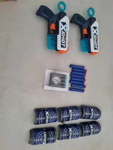 Vendo kit completo nerf xshot com dardos e alvos