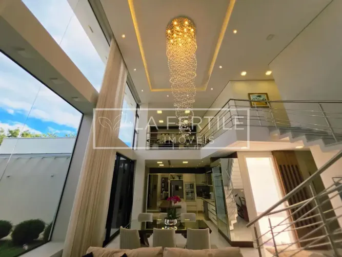 Casa com 3 Dormitórios, 3 Suítes, 320m², à venda por R$ 2.649.000 - Uberaba, Curitiba (PR)