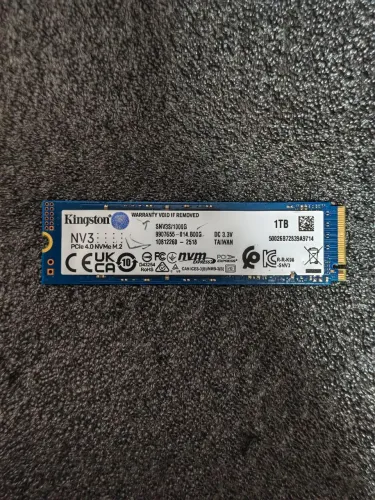 SSD M.2 NVMe 1TB Kingston NV3 PCIe 4.0 (6000MB/s) - Excelente Estado (93% Saúde)