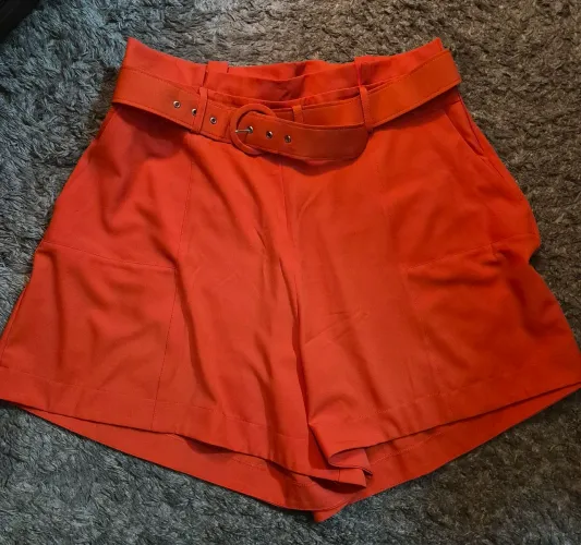 Shorts Alfaiataria plus Size