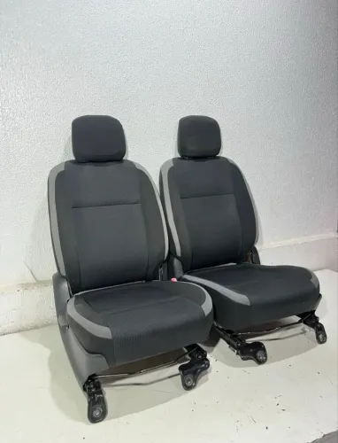 Bancos dianteiros S10