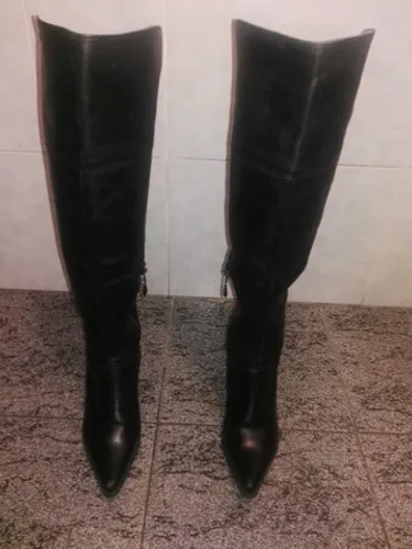 Bota cano alto Feminina
