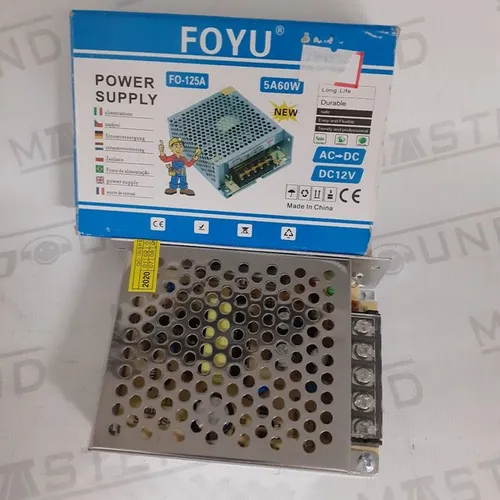 Fonte chaveada. 12volts. 5.0 amperes. Nova.