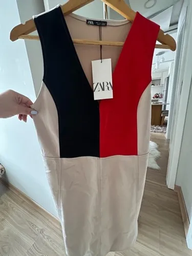 Vestido Zara