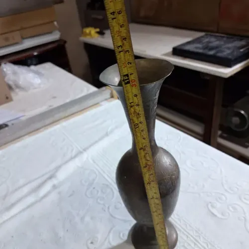 Jarro antigo. Bronze 