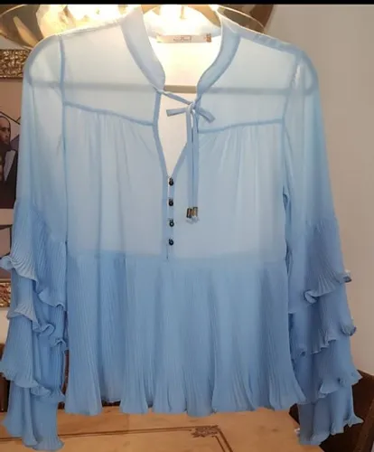 Blusa JO Fashion azul claro n°38 R$200