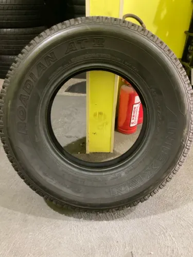 1-Pneu 245/75/16 Nexen Roadian A/T
